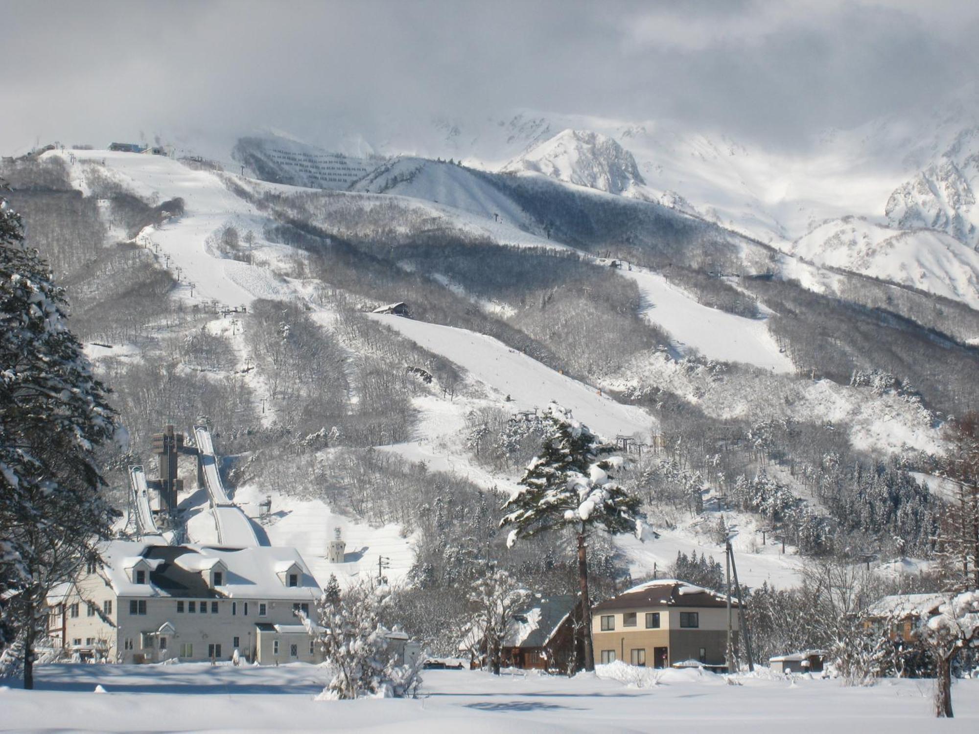 Alpine Wind Bed & Breakfast Hakuba Ngoại thất bức ảnh