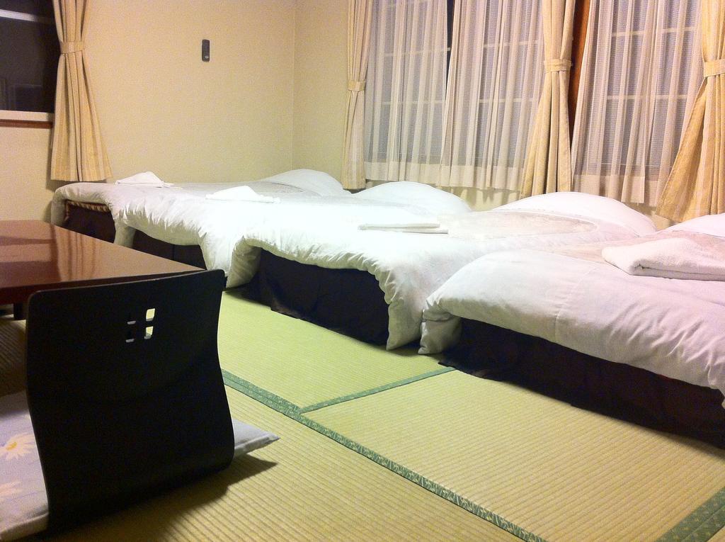 Alpine Wind Bed & Breakfast Hakuba Ngoại thất bức ảnh